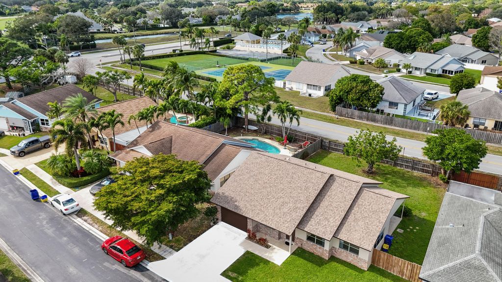 Photo of 209 Wandering Trail, Jupiter, FL 33458 (MLS # R11160622)