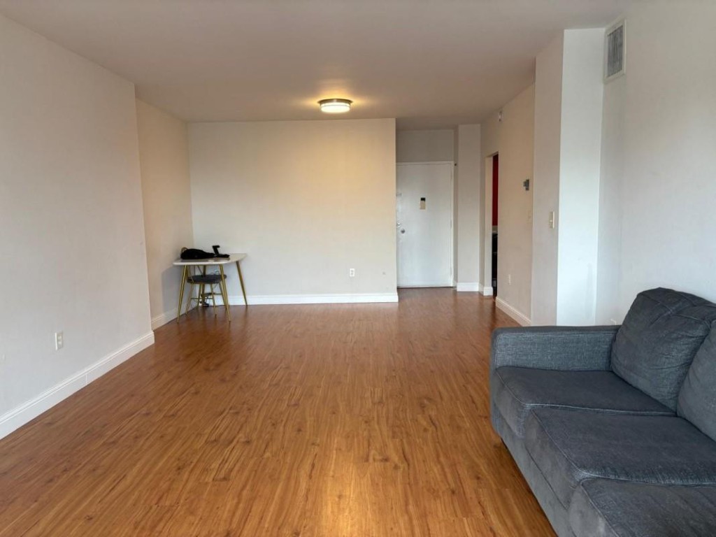 1965 S Ocean Drive 16P