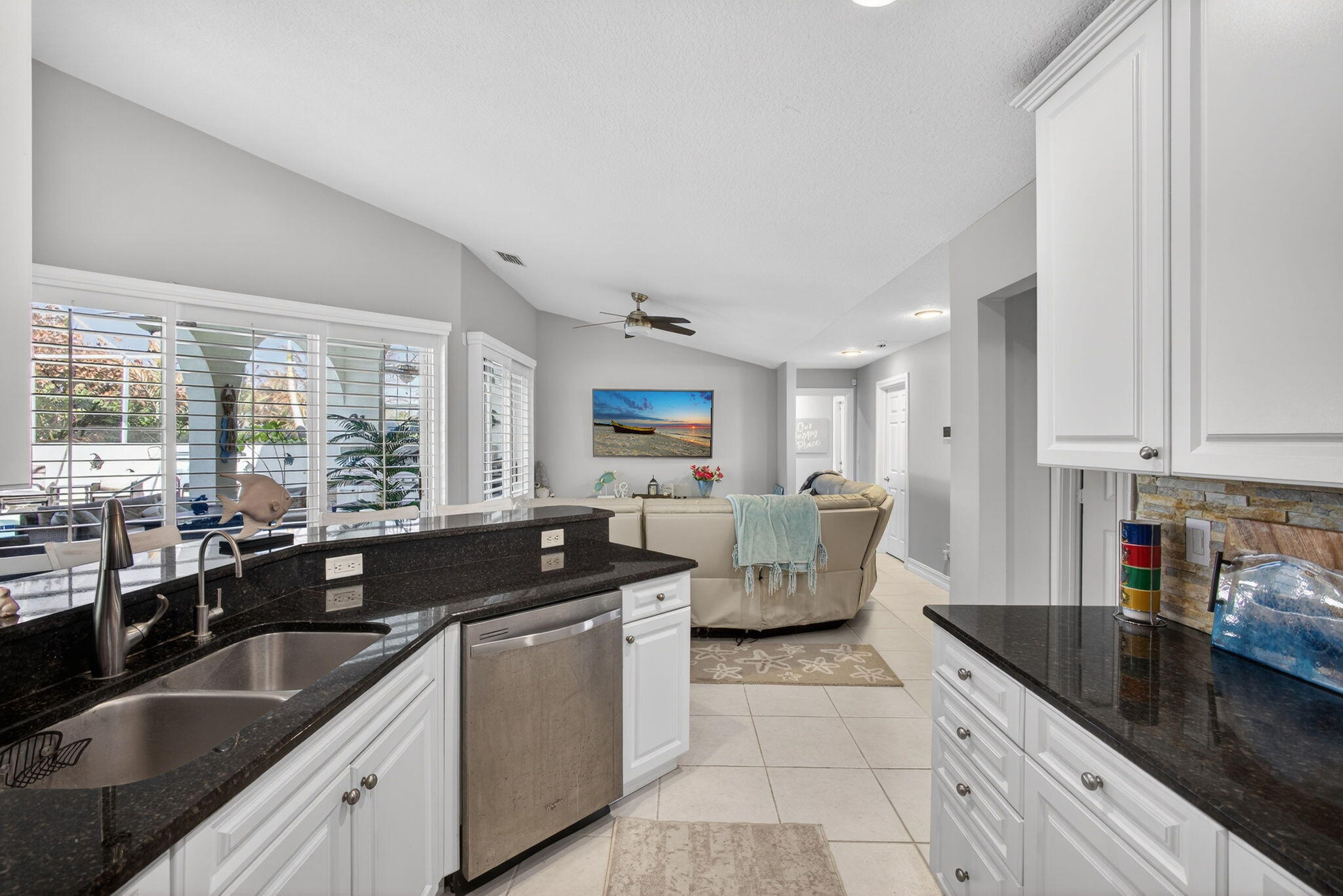 GOVERNORS LANDING - Residential Lease