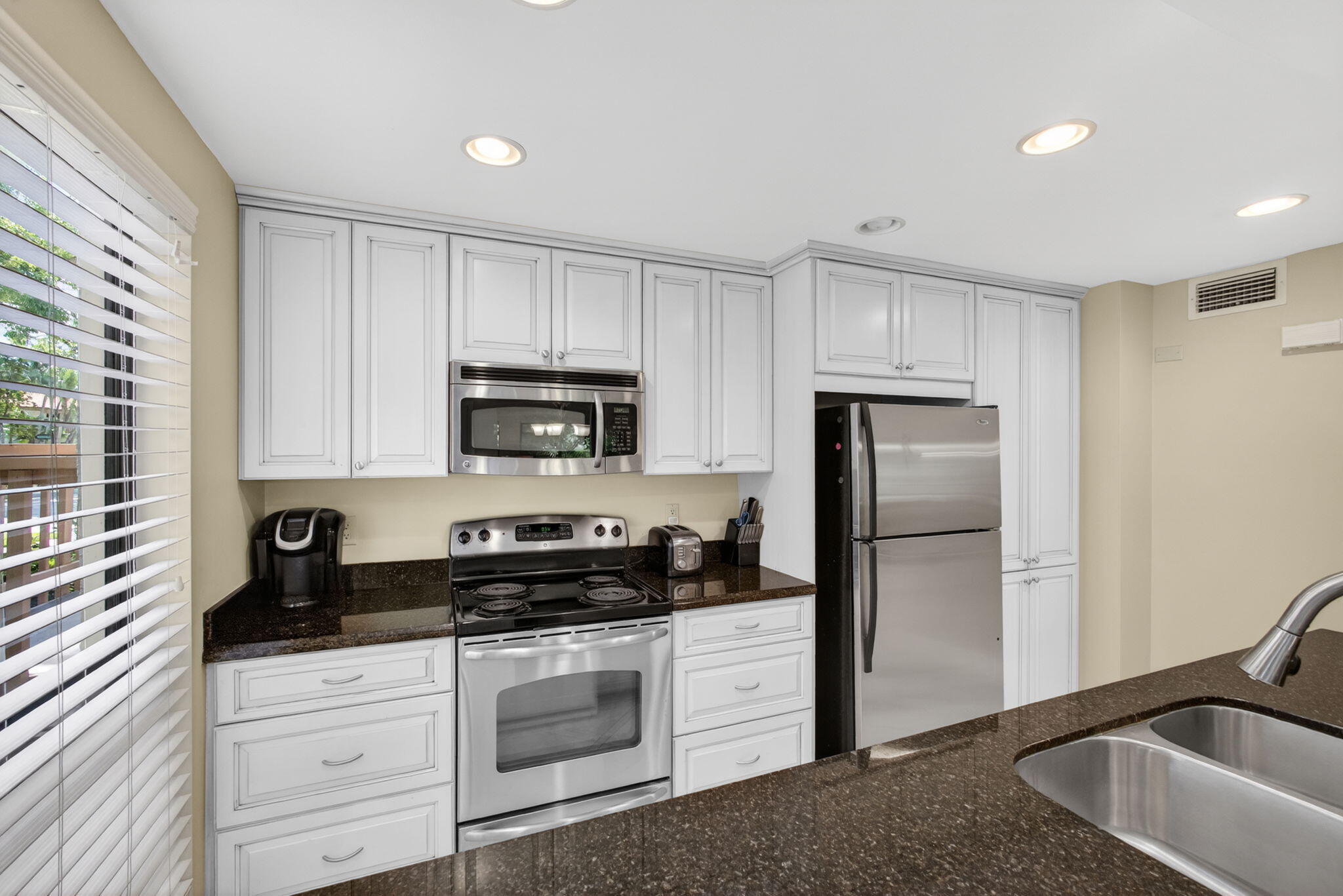 112 Brackenwood Road