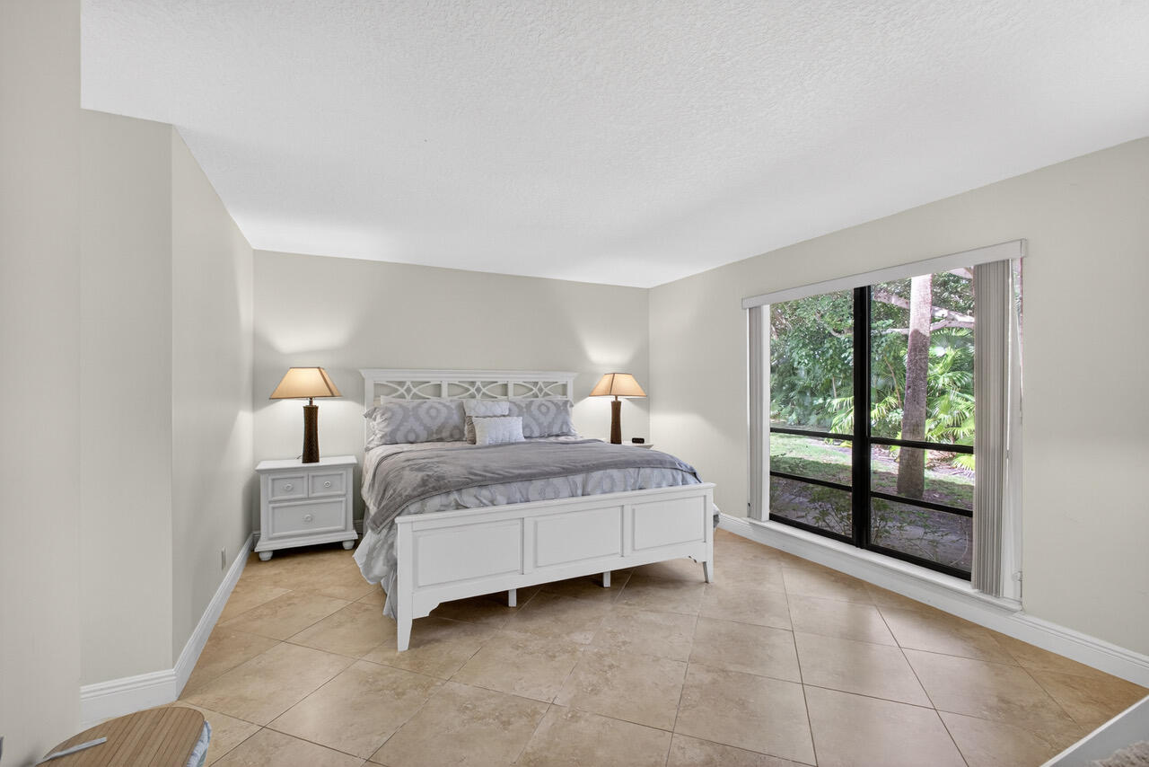 GOLF VILLAS CONDO - Residential