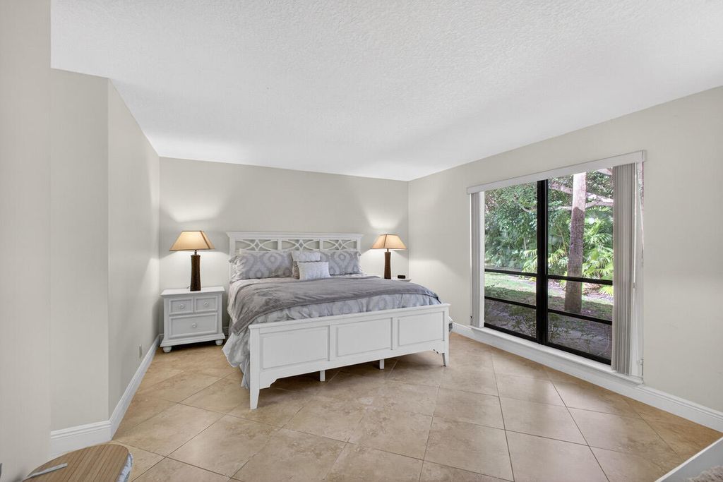 Photo of 112 Brackenwood Road, Palm Beach Gardens, FL 33418 (MLS # B26016570)