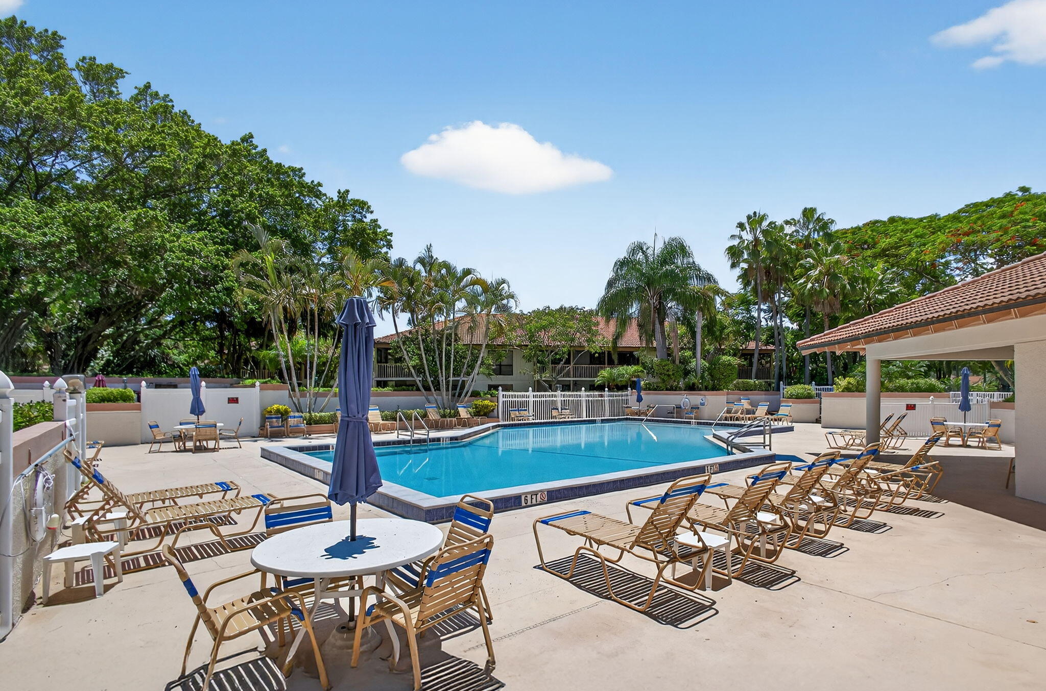 GOLF VILLAS CONDO - Residential