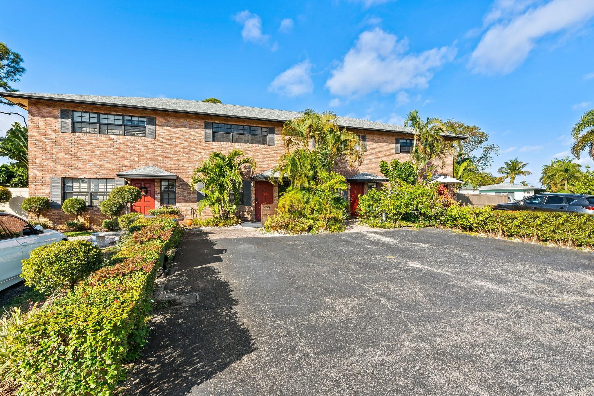 Wilton Pines Townhomes - Residential