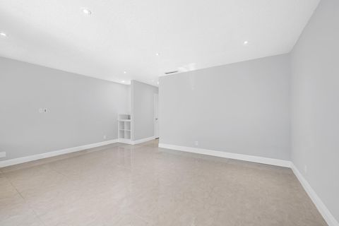A home in Wilton Manors