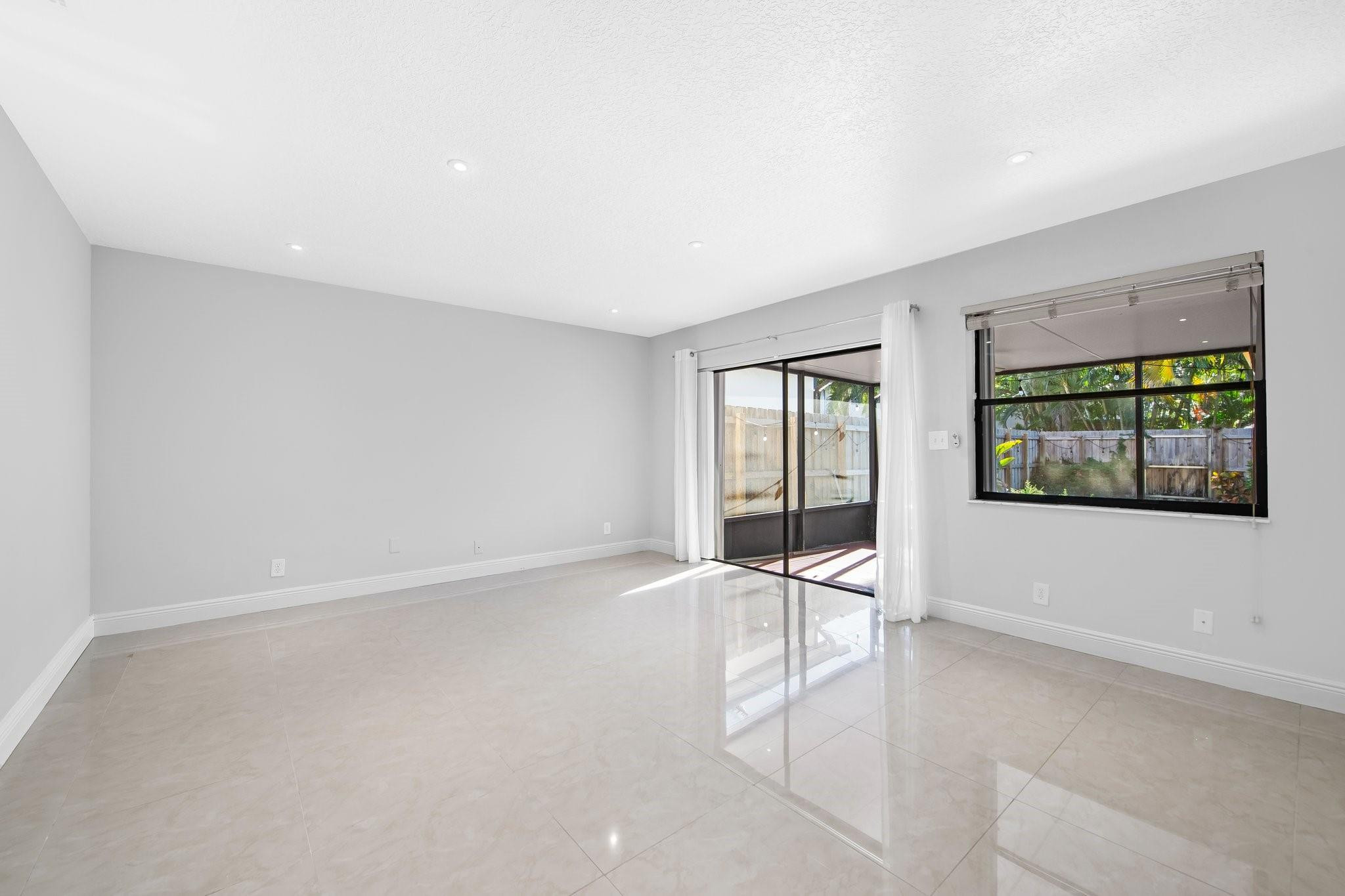 Wilton Pines Townhomes - Residential