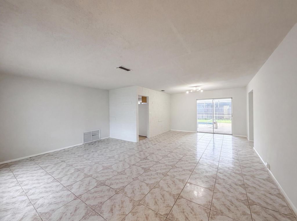 Photo of 7141 Harbour Boulevard, Miramar, FL 33023 (MLS # B26044157)