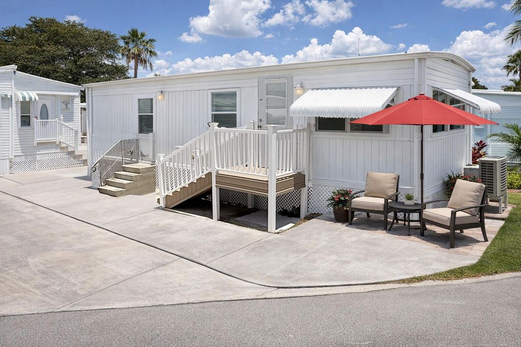 Photo of 206 Eagle Drive E, Briny Breezes, FL 33435 (MLS # B26038945)