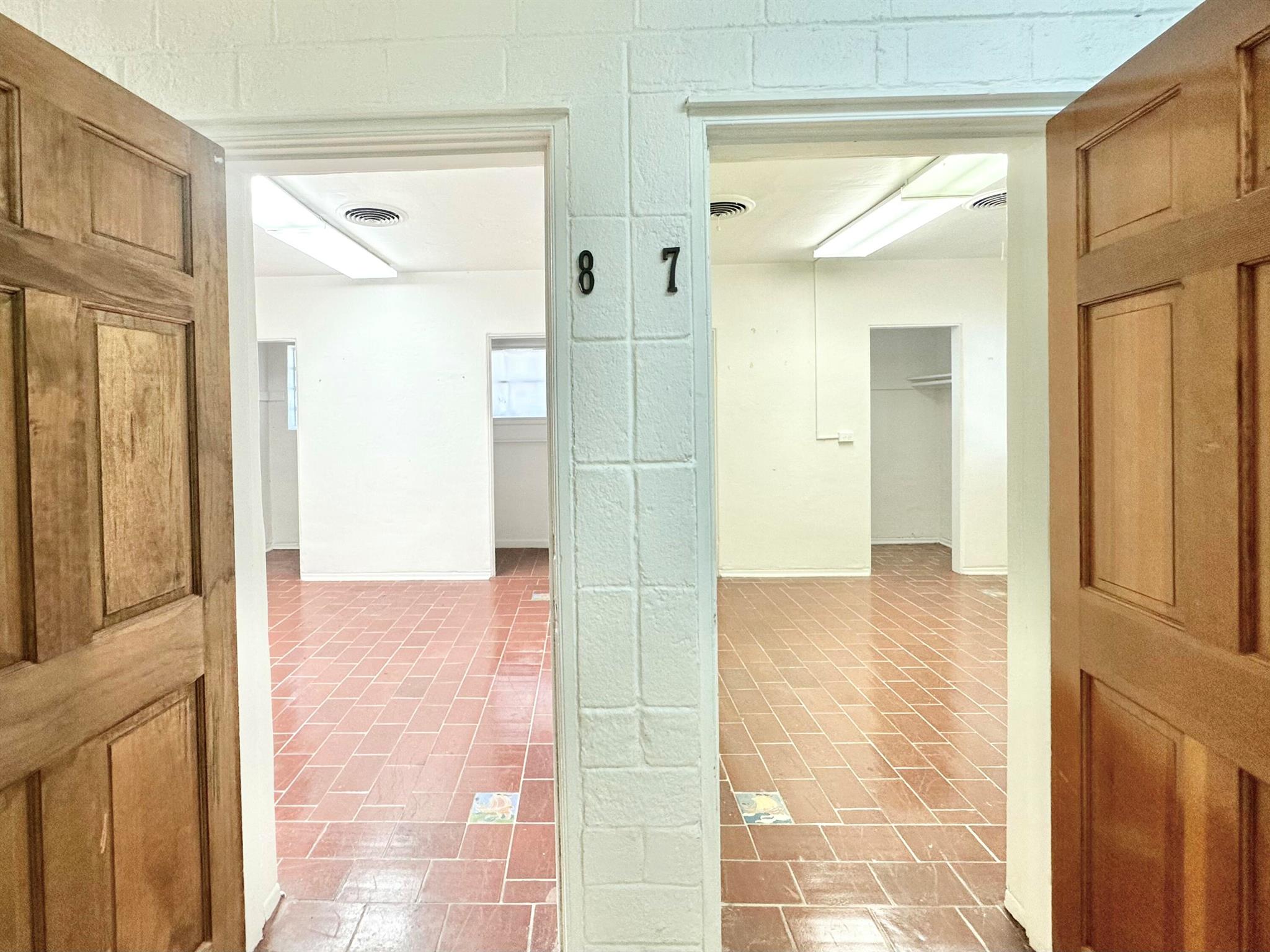 3600 Broadway Avenue Suites 7 & 8
