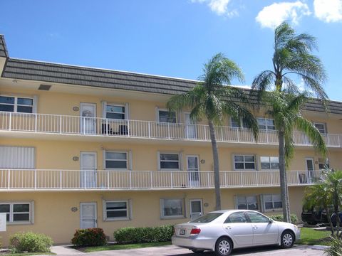 Condominium in Fort Pierce FL 1351 Bayshore Drive Dr.jpg