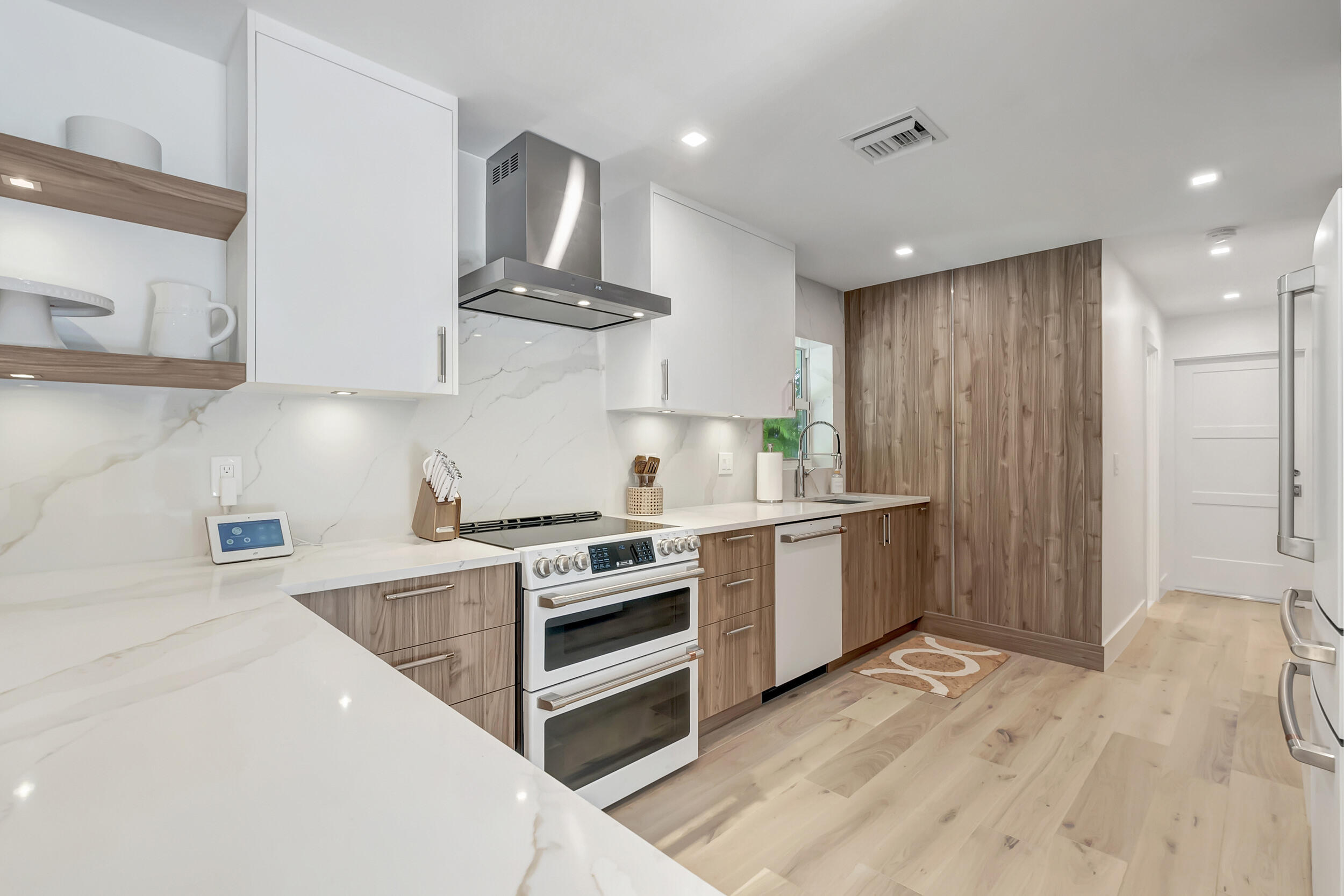 HYPOLUXO ISLAND ADD - Residential