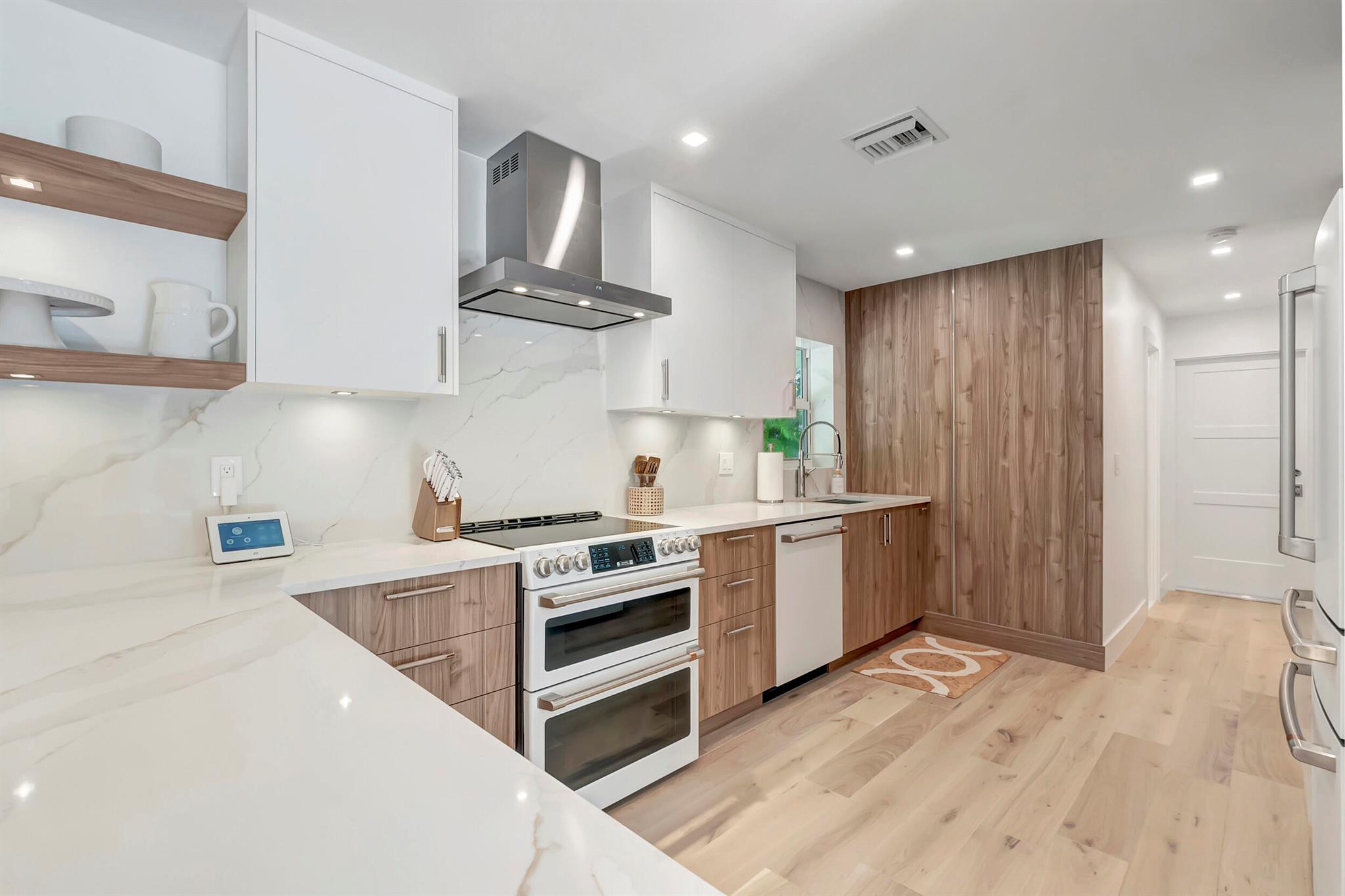 HYPOLUXO ISLAND ADD - Residential