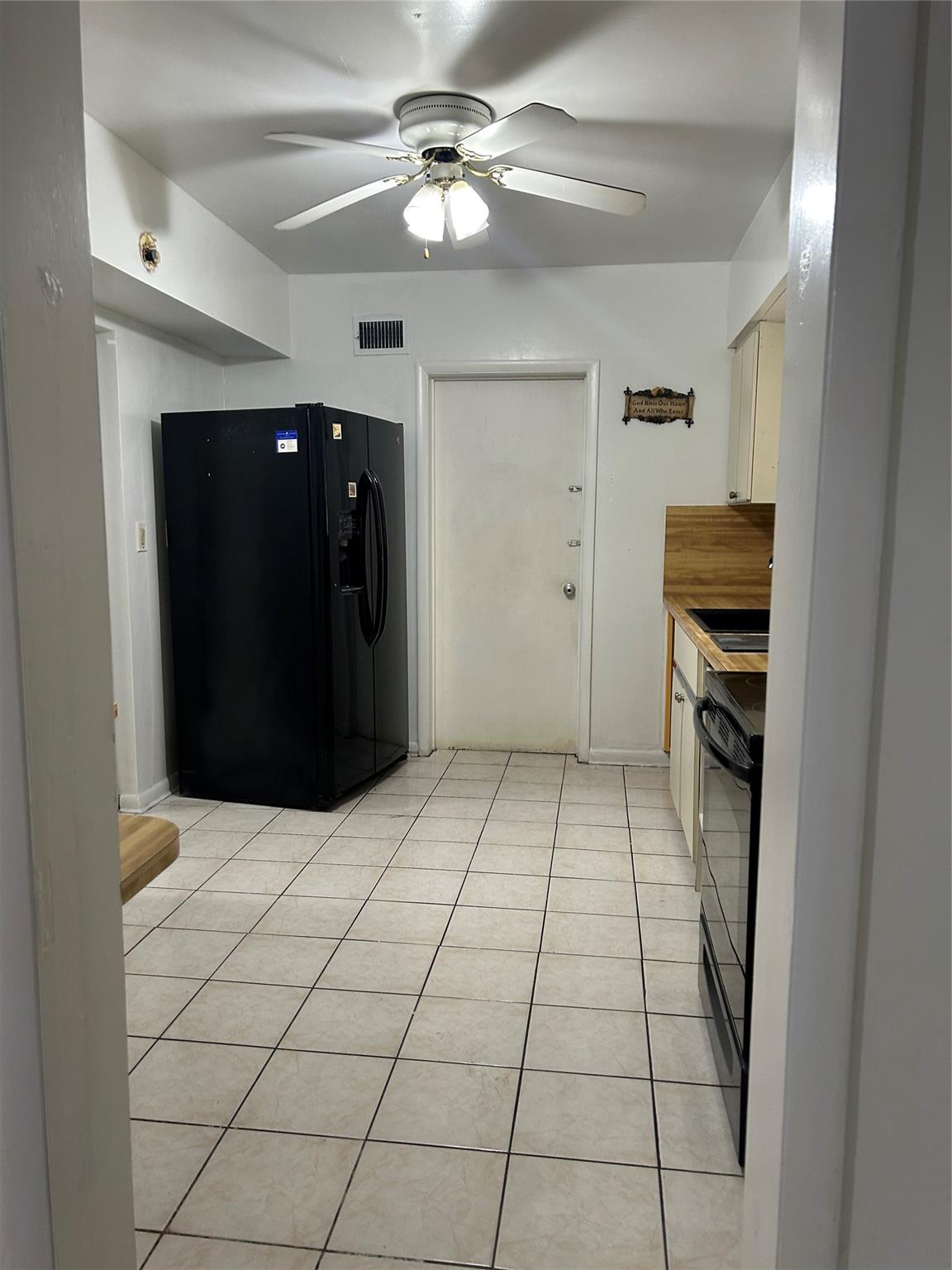 BREEZESWEPT ESTATES 1ST ADD - Residential