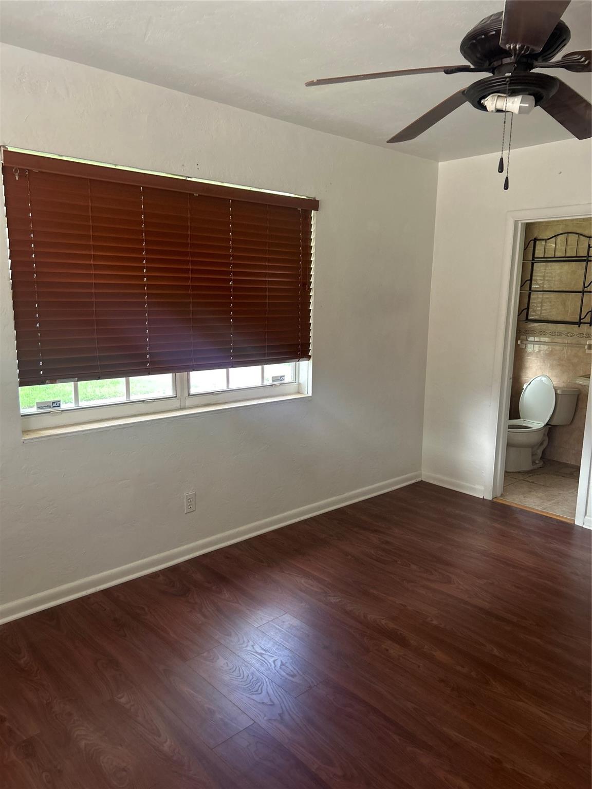 BREEZESWEPT ESTATES 1ST ADD - Residential