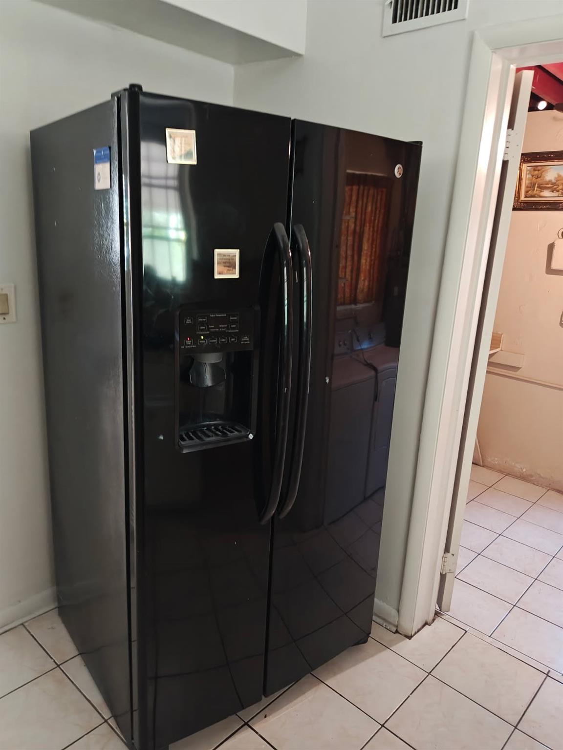 BREEZESWEPT ESTATES 1ST ADD - Residential