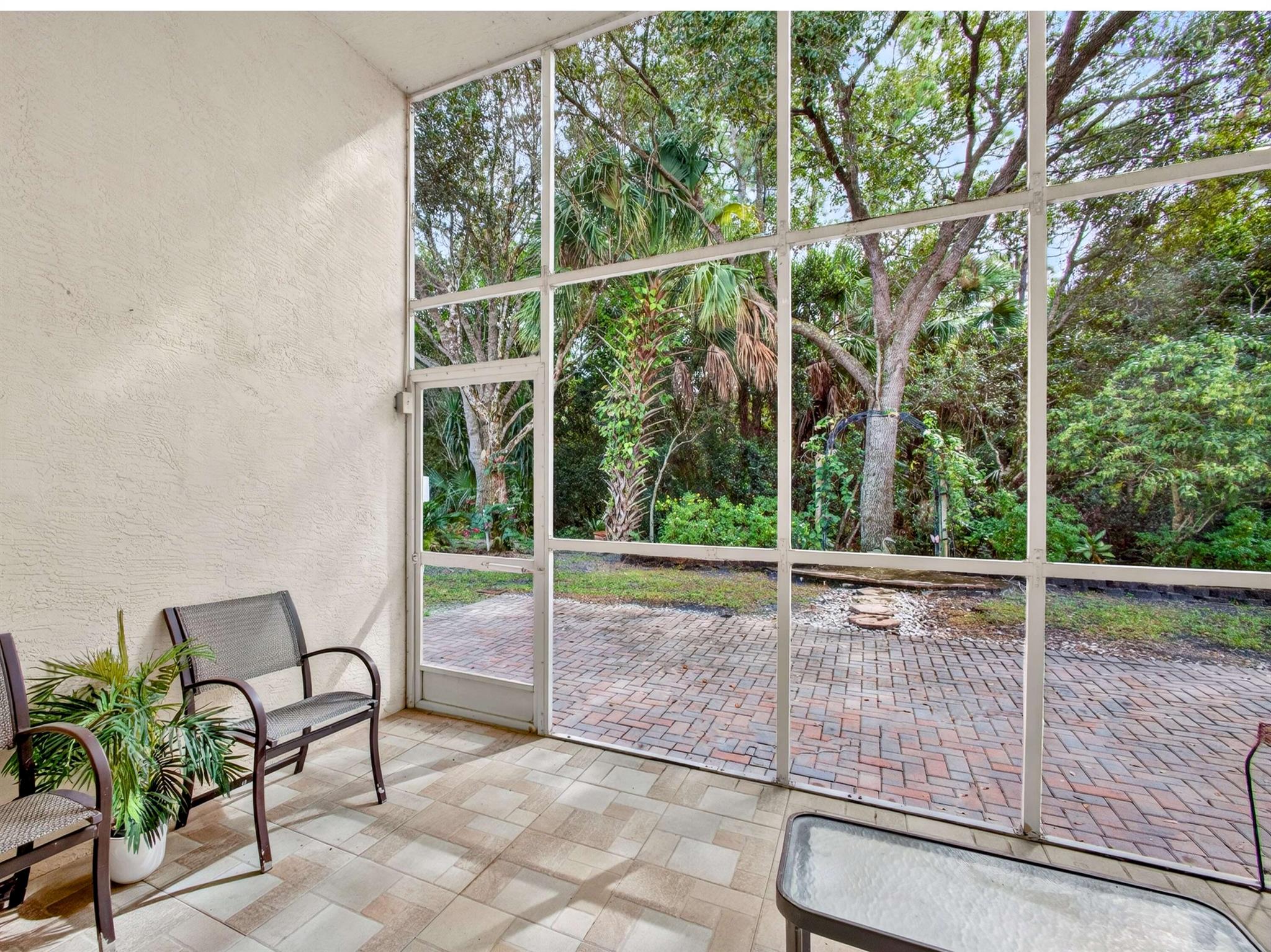 ANDROS ISLE PAR D-2 - Residential Lease