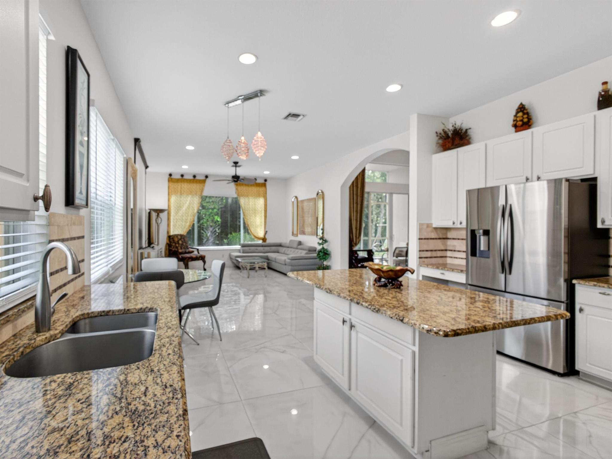 ANDROS ISLE PAR D-2 - Residential Lease