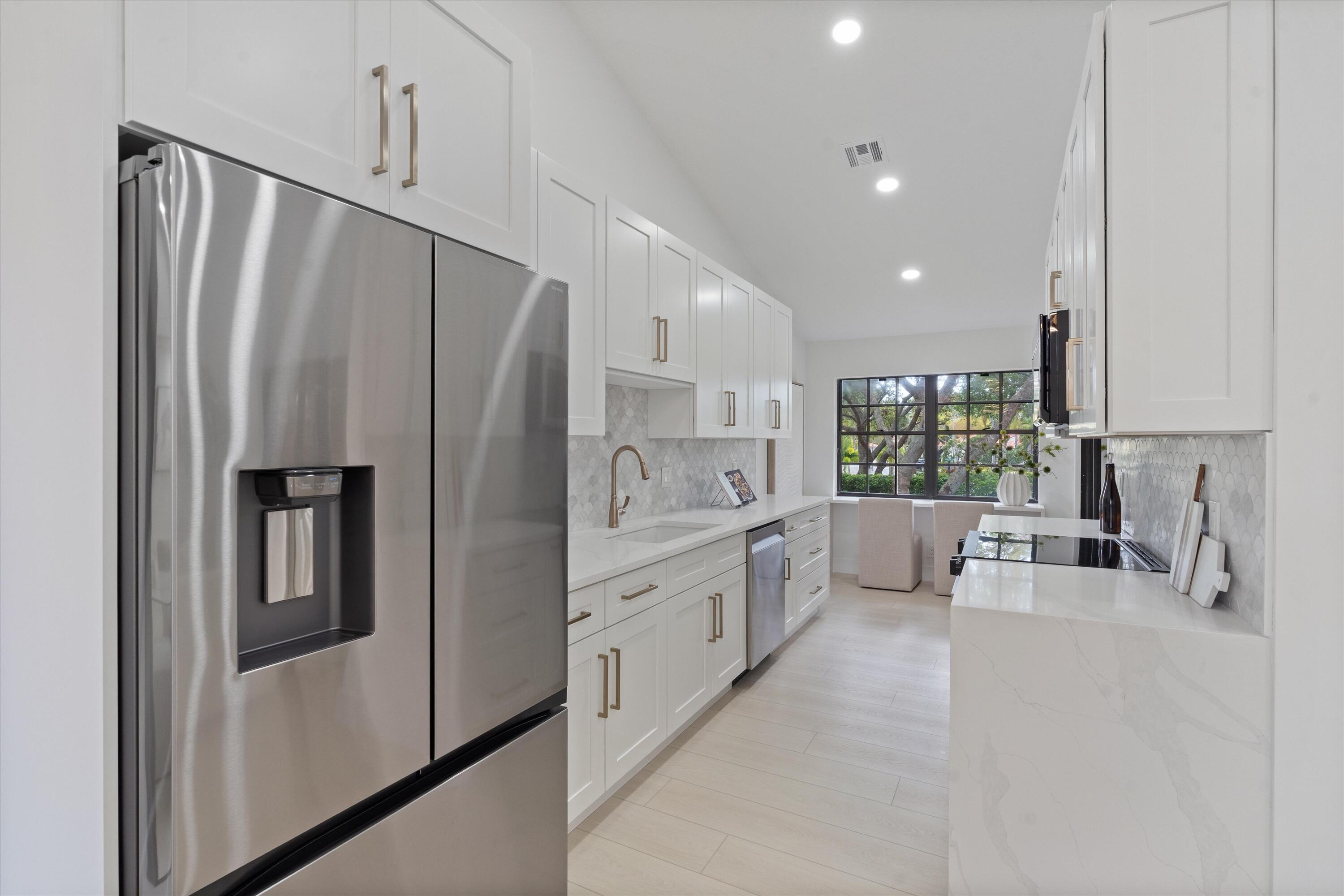 FAIRWAYS AT BOCA GOLF & TENNIS - Residential