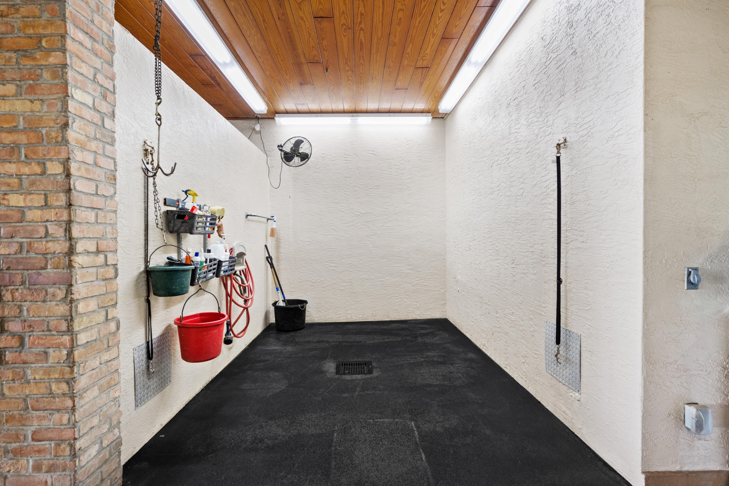 GRAND PRIX FARMS - Residential