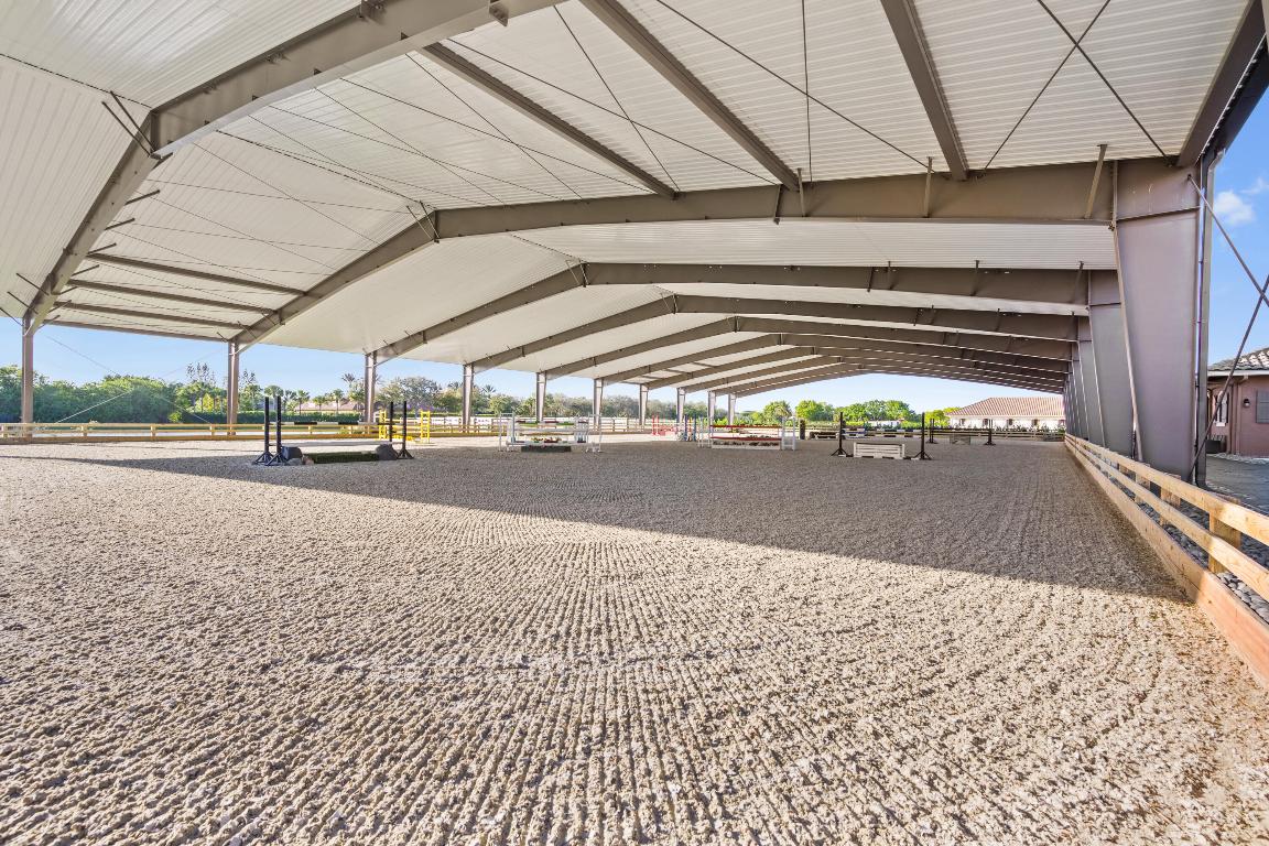 GRAND PRIX FARMS - Residential
