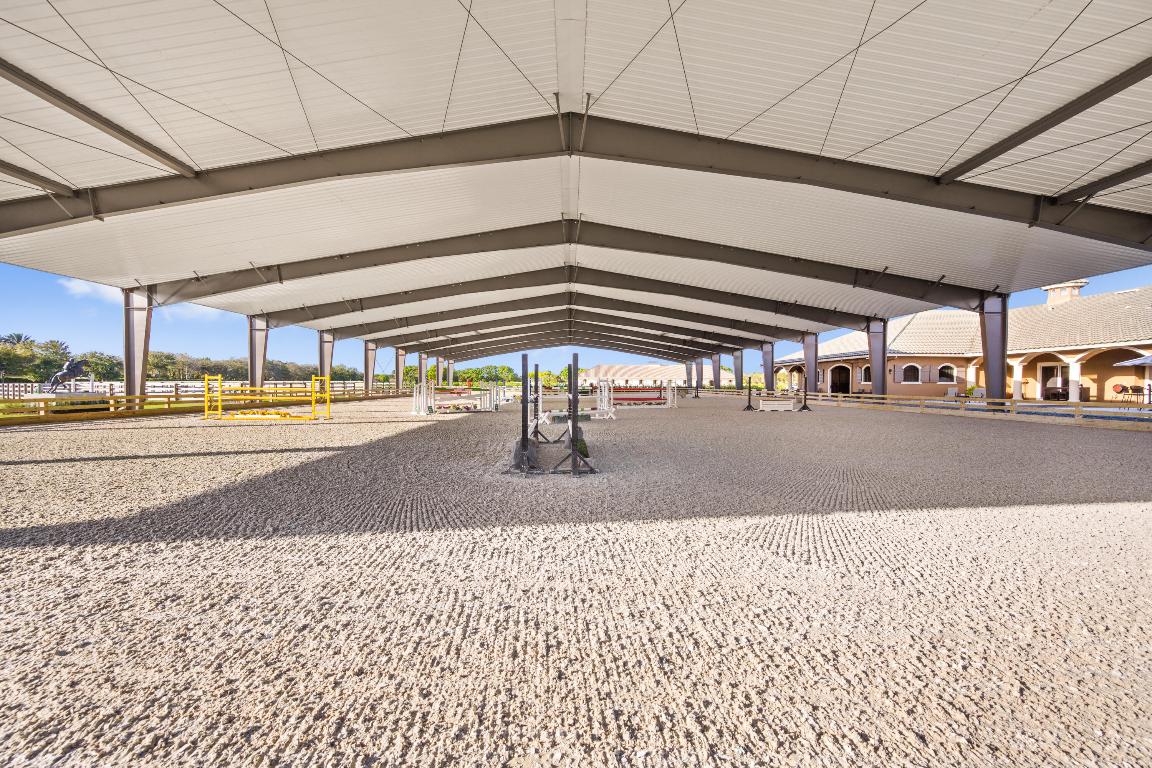 GRAND PRIX FARMS - Residential