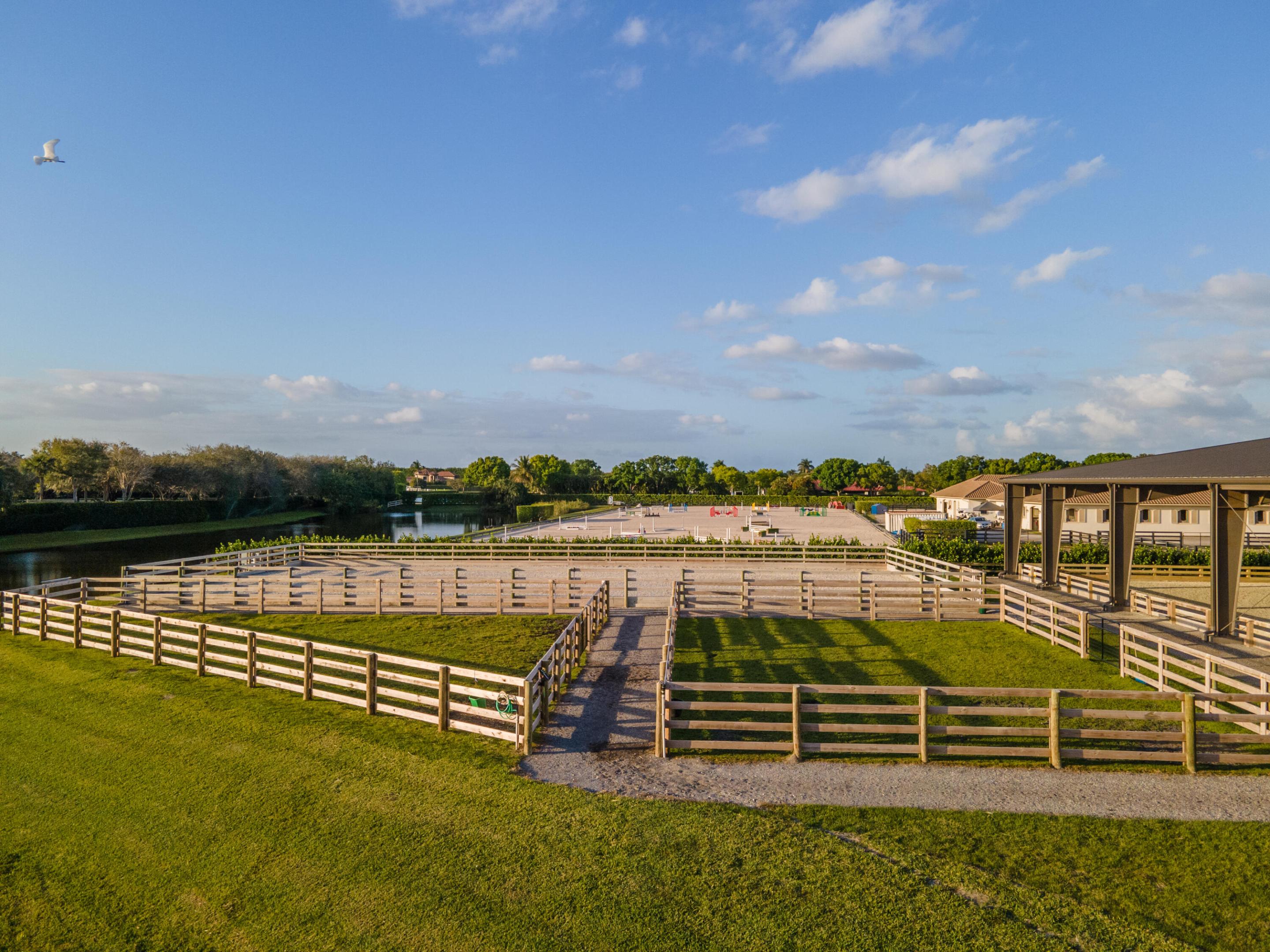GRAND PRIX FARMS - Residential