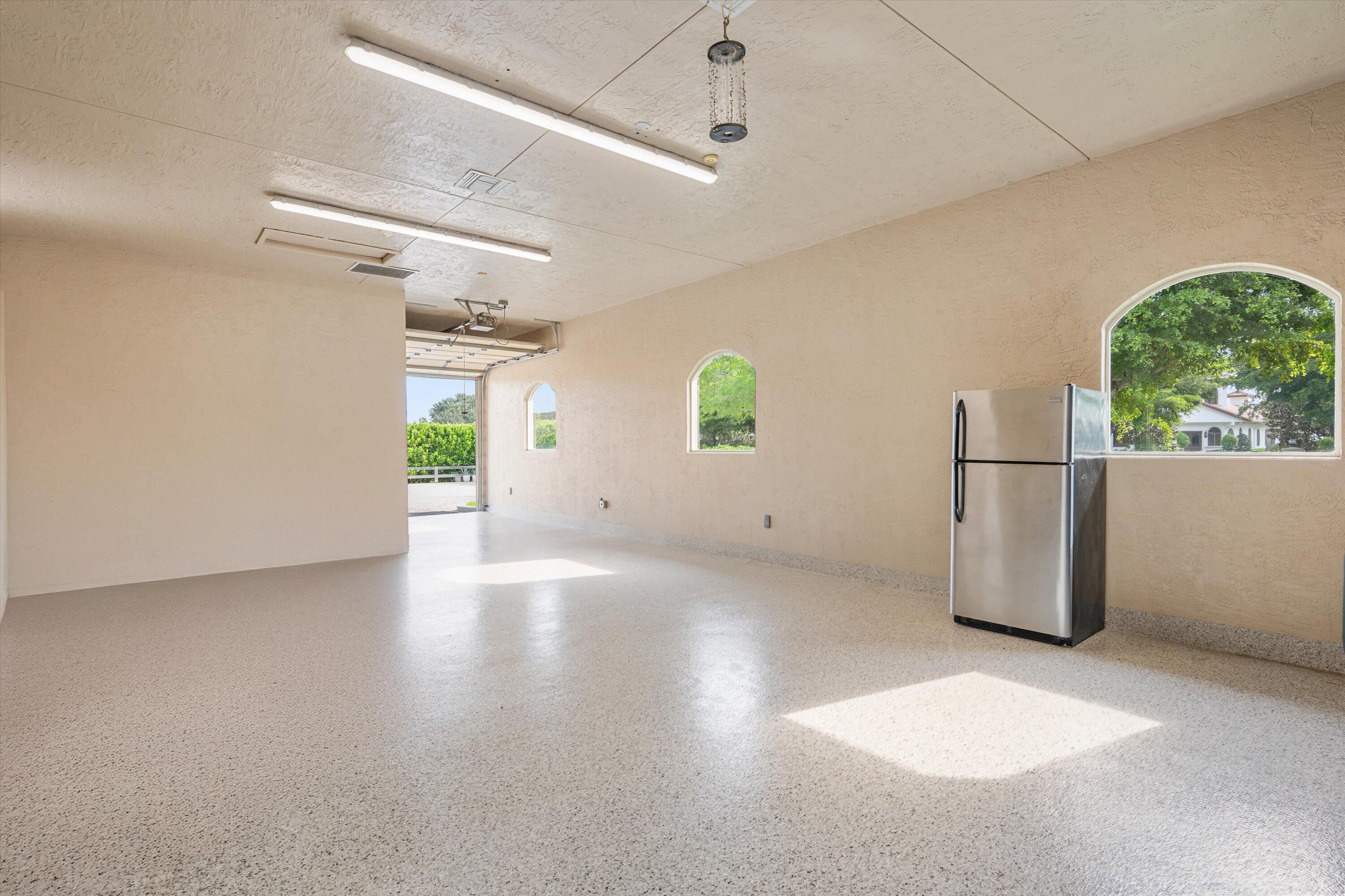 GRAND PRIX FARMS - Residential