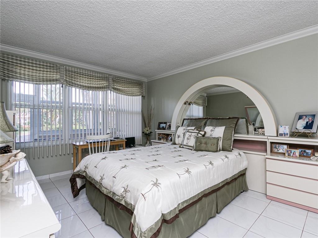 IRVINGTON GARDENS - Residential