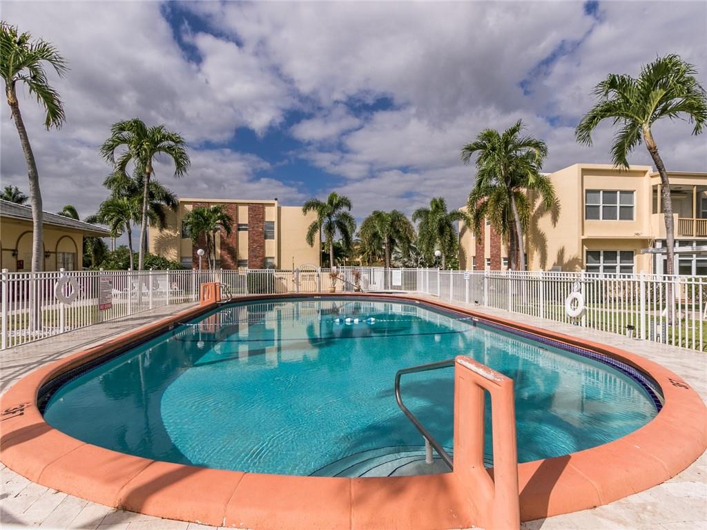 IRVINGTON GARDENS - Residential