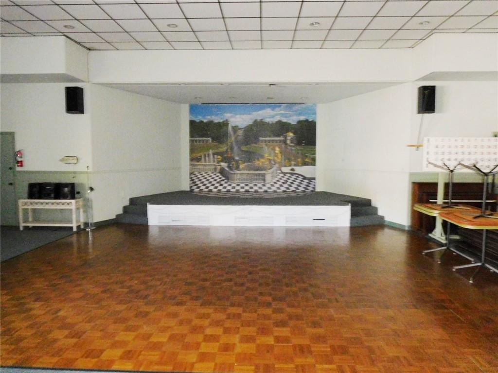 IRVINGTON GARDENS - Residential