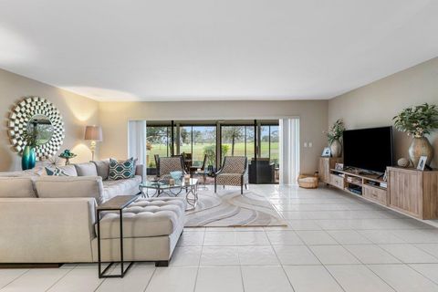 Tiny photo for 6368 Aspen Glen Circle, Boynton Beach, FL 33437 (MLS # B26054192)
