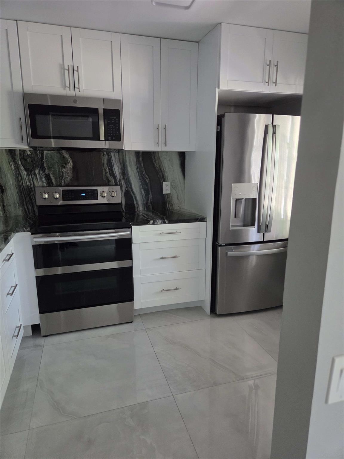 Nassau Village West I, Ro - Residential Lease