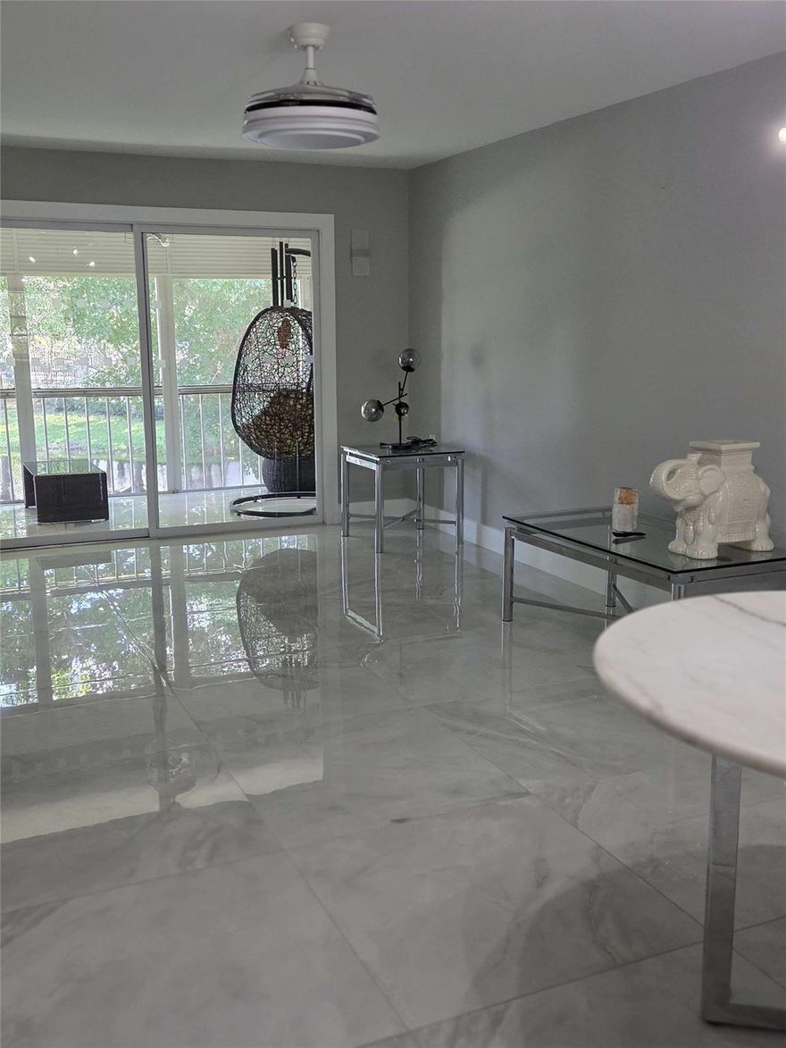 Welcome to this beautiful 2 bedrooms 2 bathrooms apartment, water view, at Wynmoor in Coconut Creek resort lifestyle gym, pool, golf, restaurant, transportation, many amenities; excellent locations near to shopping, restaurants and airport DON'T MISS THIS GEM! Service animal only