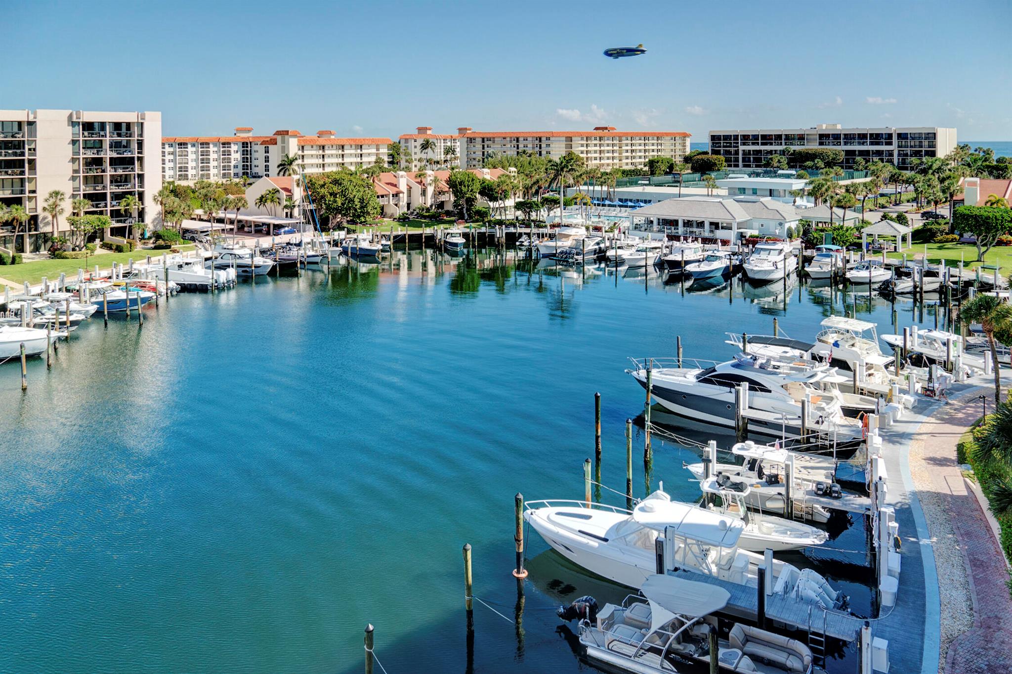 YACHT & RACQUET CLUB OF B - Residential