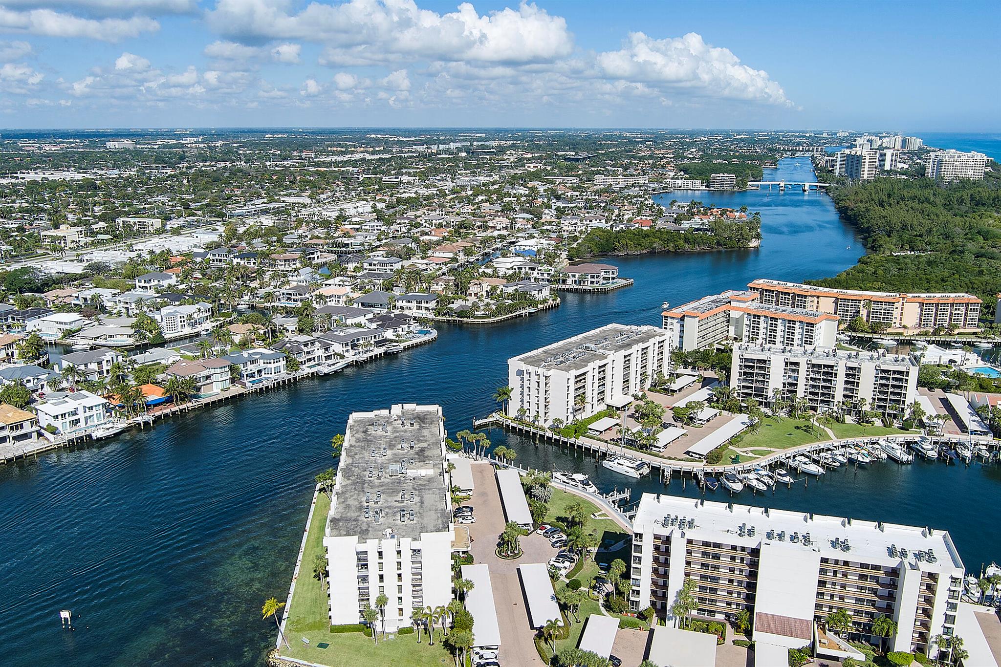 YACHT & RACQUET CLUB OF B - Residential