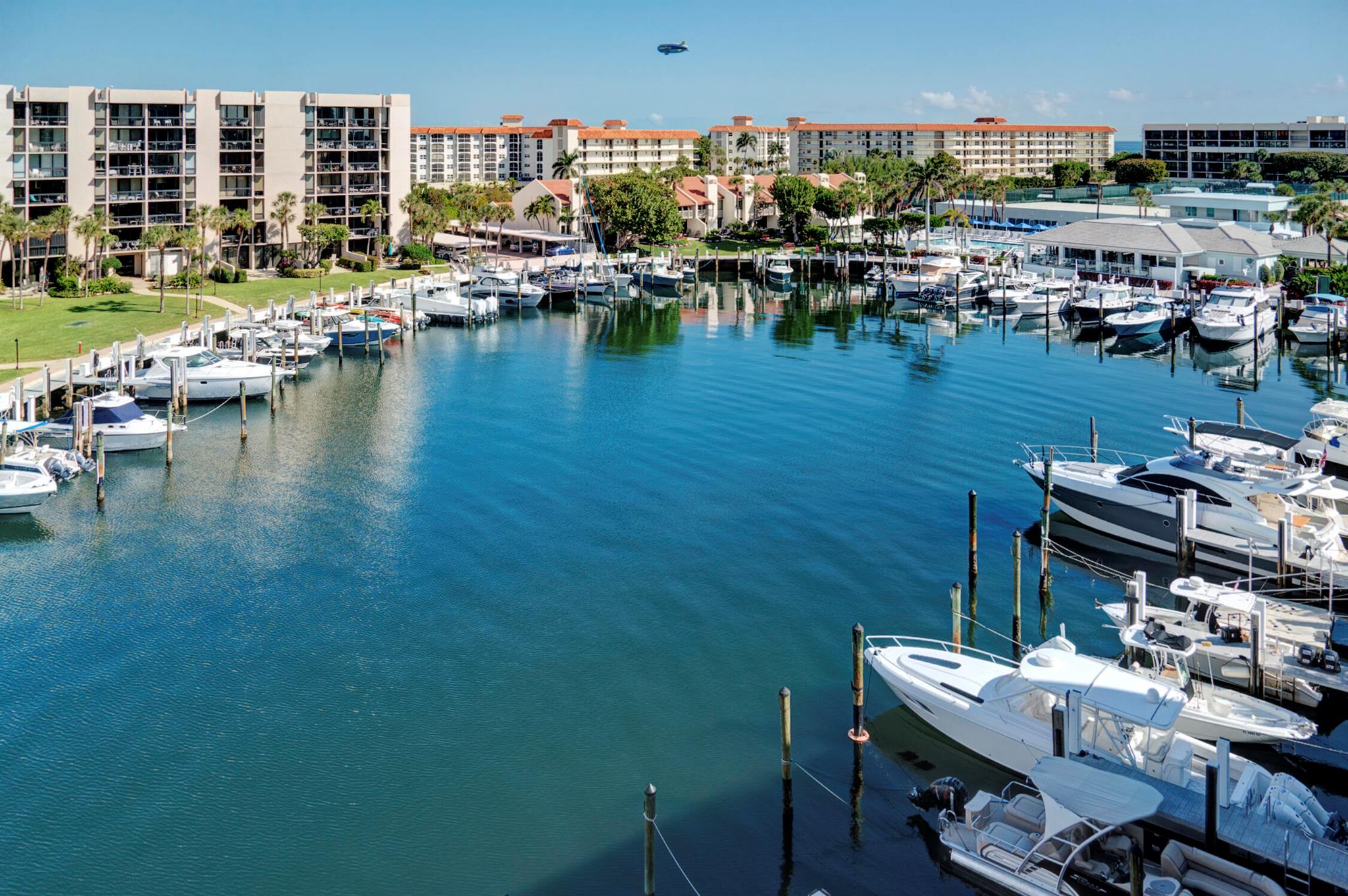 YACHT & RACQUET CLUB OF B - Residential