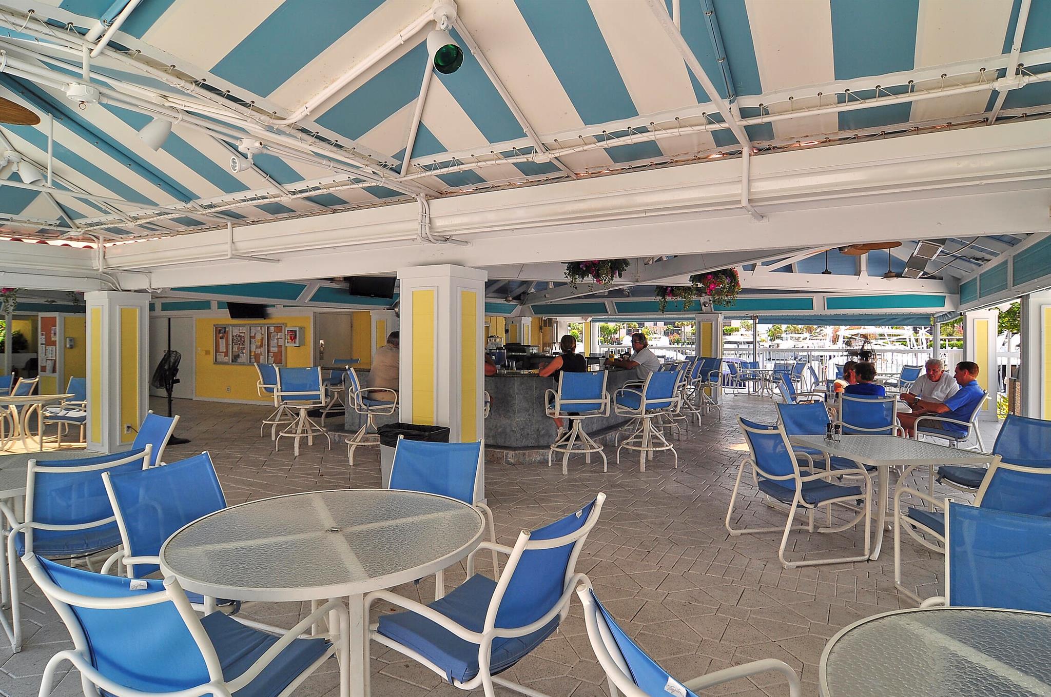 YACHT & RACQUET CLUB OF B - Residential
