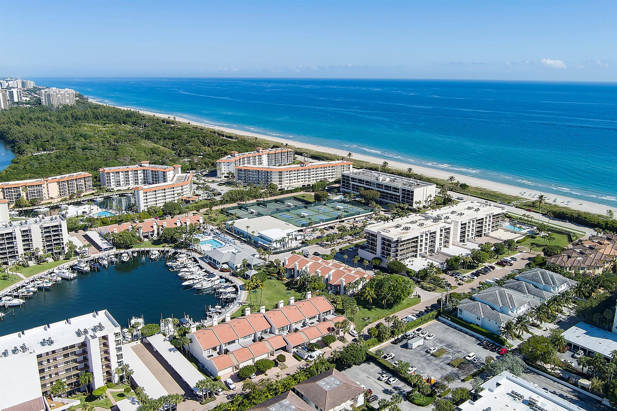 YACHT & RACQUET CLUB OF B - Residential