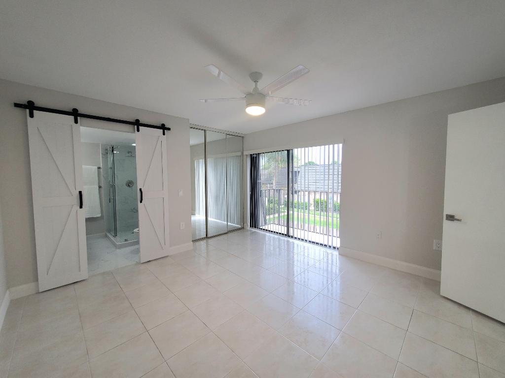 VILLAGE OF SANDALWOOD LAKES 1 - Residential