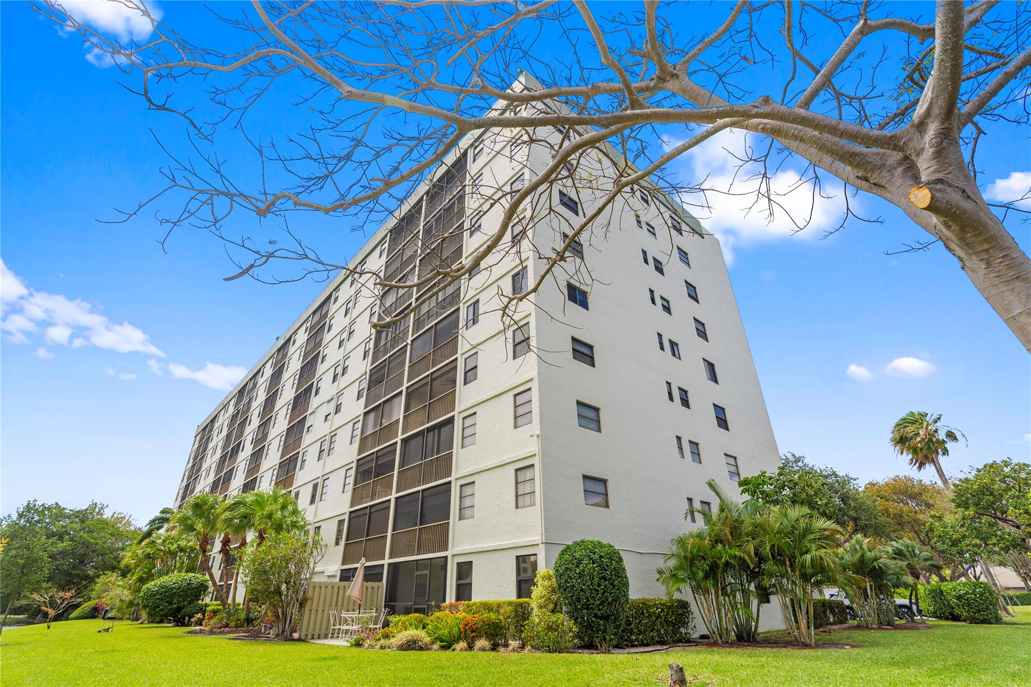 CYPRESS BEND CONDOMINIUM - Residential