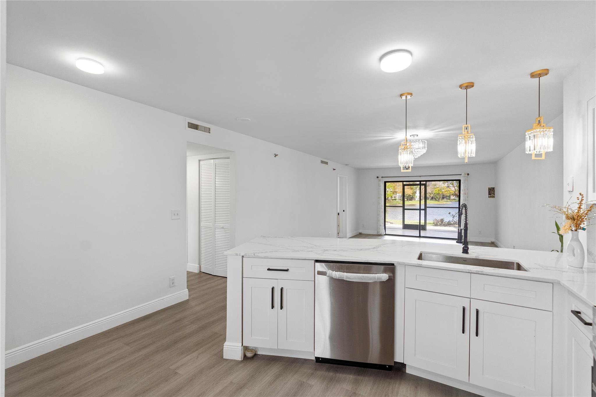 CYPRESS BEND CONDOMINIUM - Residential