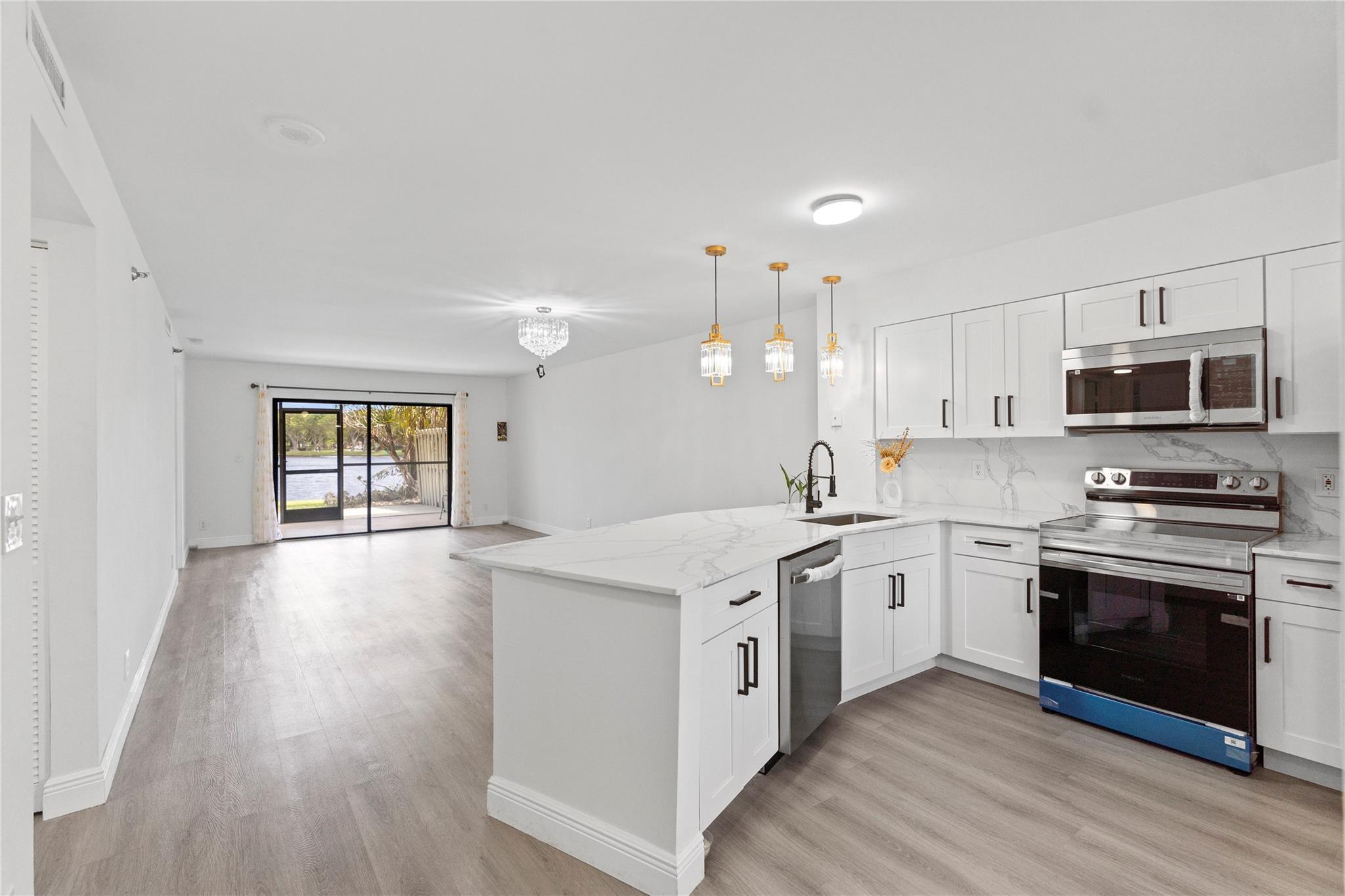 CYPRESS BEND CONDOMINIUM - Residential