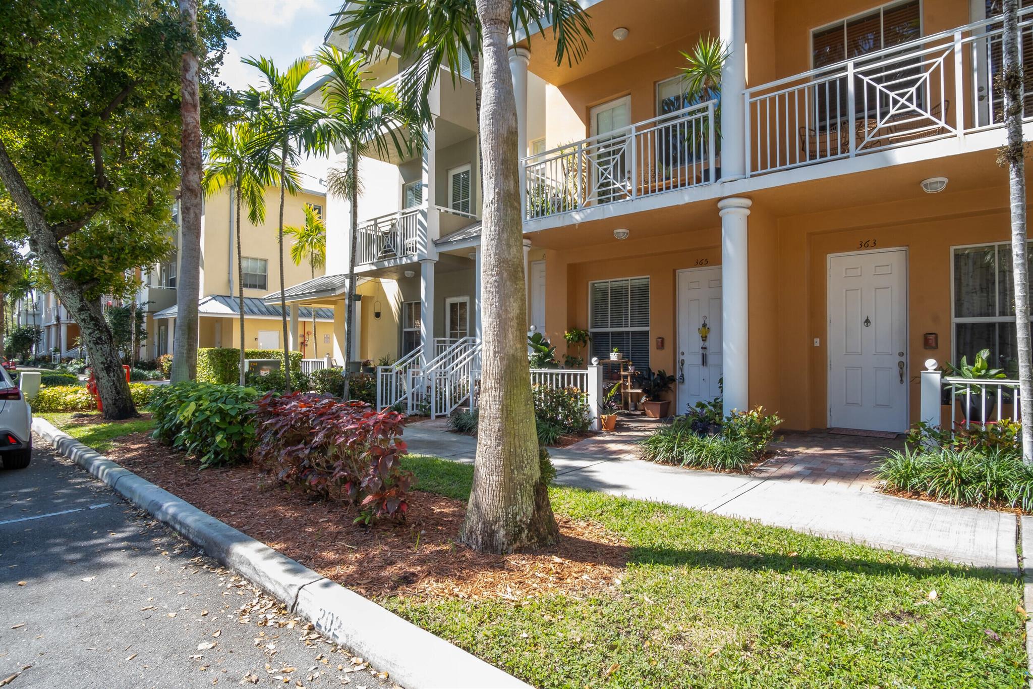 365 SW 13th Terrace 365