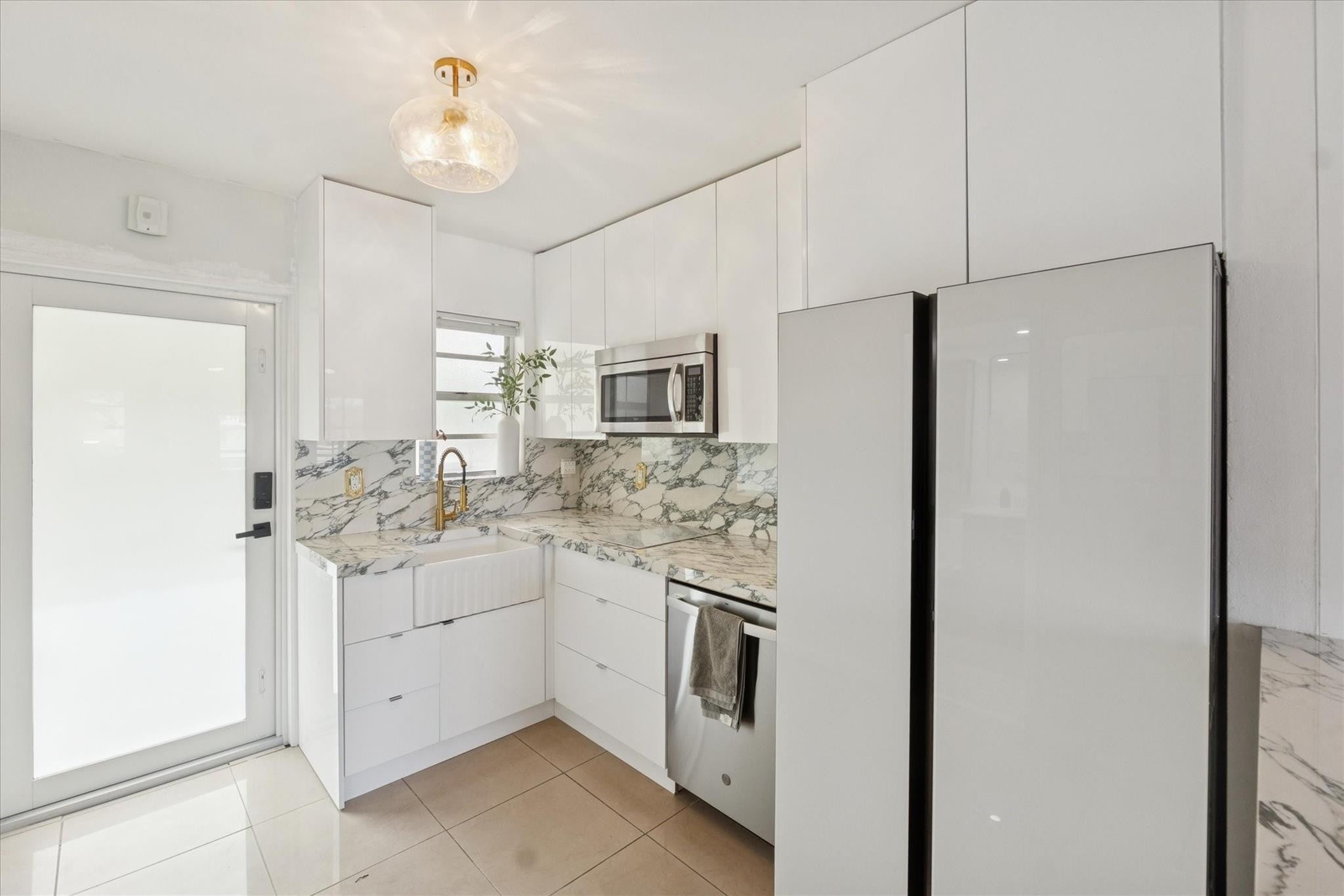 851 Meridian Avenue 33