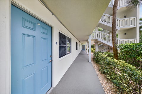 Tiny photo for 3004 Portofino Isle #M1, Coconut Creek, FL 33066 (MLS # B26034957)