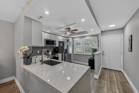 Tiny photo for 3004 Portofino Isle #M1, Coconut Creek, FL 33066 (MLS # B26034957)