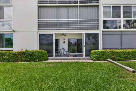 Tiny photo for 3004 Portofino Isle #M1, Coconut Creek, FL 33066 (MLS # B26034957)