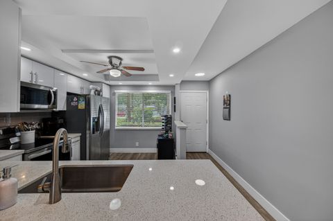 Tiny photo for 3004 Portofino Isle #M1, Coconut Creek, FL 33066 (MLS # B26034957)