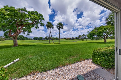 Tiny photo for 3004 Portofino Isle #M1, Coconut Creek, FL 33066 (MLS # B26034957)