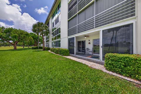 Tiny photo for 3004 Portofino Isle #M1, Coconut Creek, FL 33066 (MLS # B26034957)
